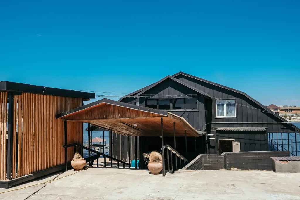 Уютный коттедж у реки