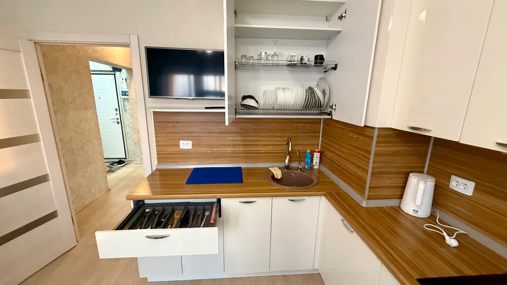 Однокомнатная Строителей 20а