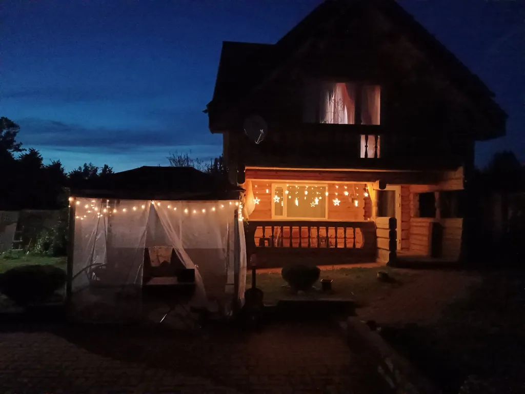 Уютный дом с видом на реку