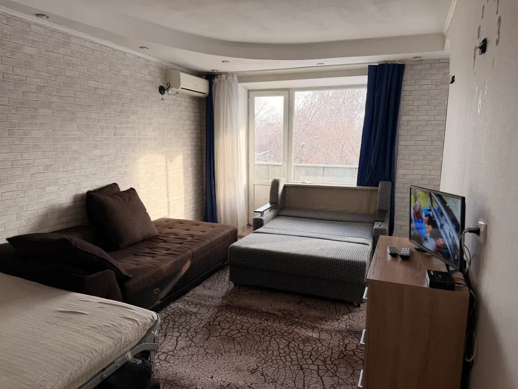 Квартира с заселением 24/7. Балкон для курения.