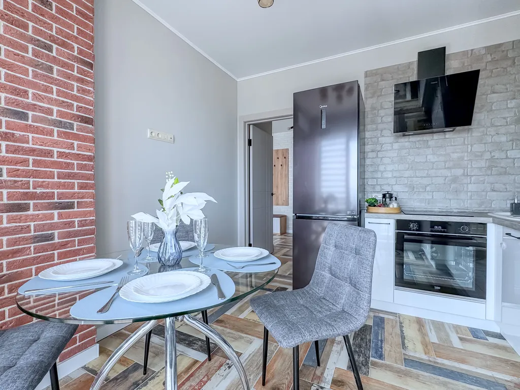 Комфорт в шаге от стадиона, удобная кровать и диван