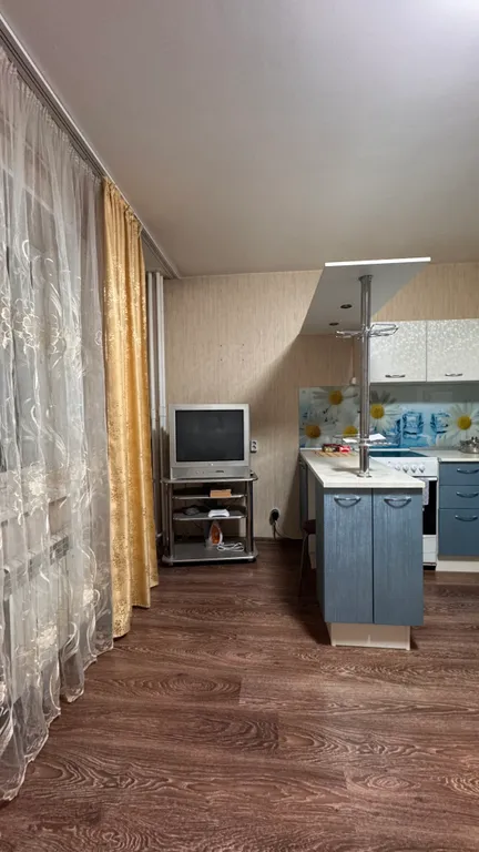 Уютная квартира-студия в новом доме у реки