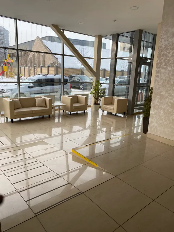 Окно в Париж