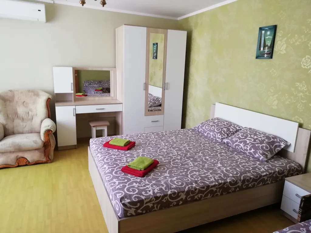 Уютная 2-комнатная квартира в своём дворе со своей кухней