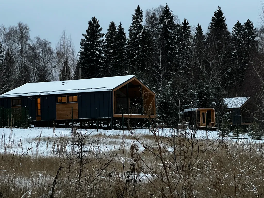 Коттедж с панорамными окнами Куско на Истринском водохранилище
