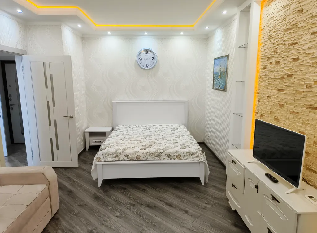 Отличная квартира с видом на море возле Факела