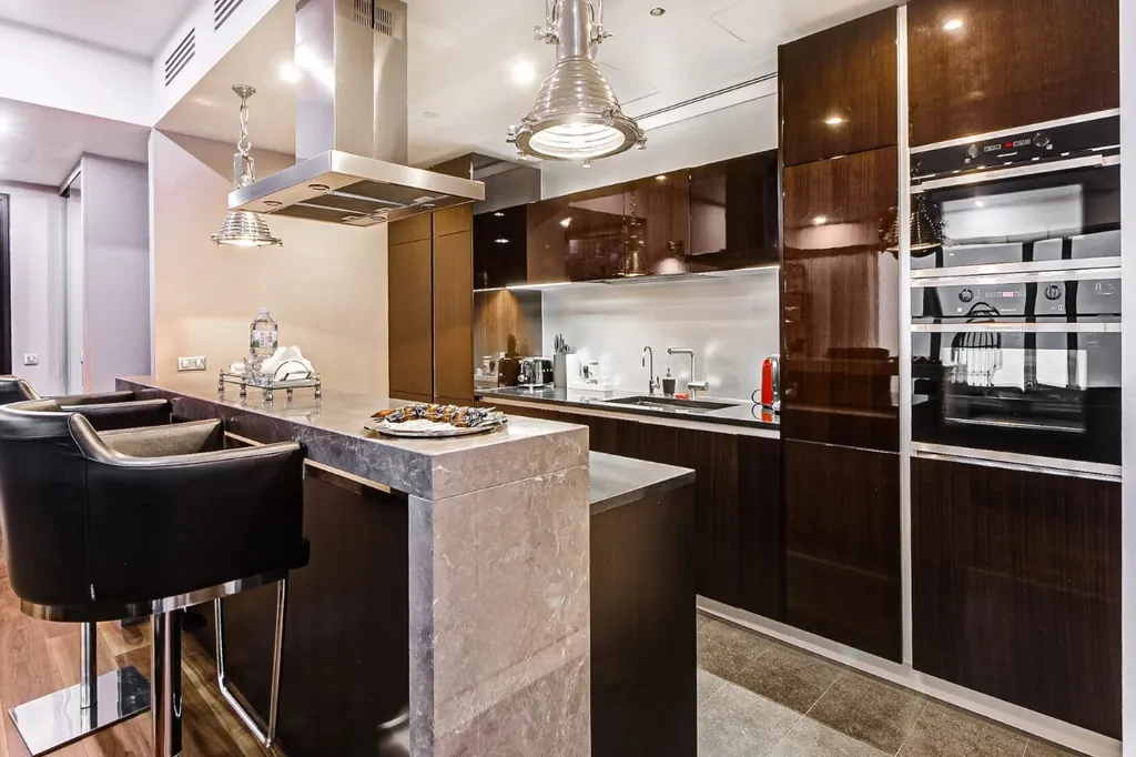 Угловые апартаменты на 63м этаже башни ОКО c мебелью Eichholtz