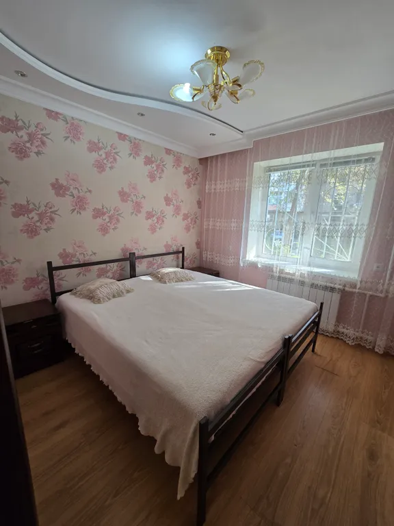 Уютная двухкомнатная квартира в центре города — аренда посуточно в Черкесск