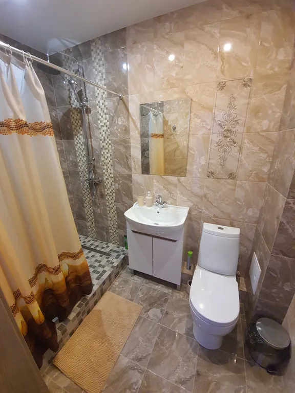 Двухместный номер Стандарт с панорамными окнами и выходом на балкон