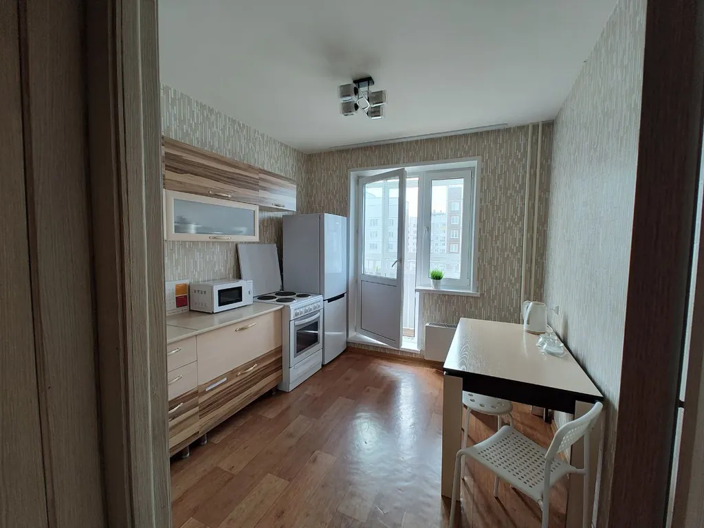 Квартира рядом остановка, парковка, Краевые больницы. Онкология 5 мин.