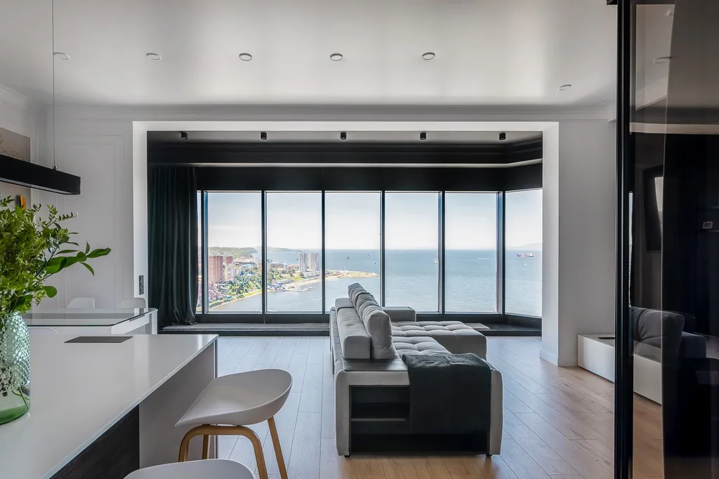 Апартаменты с панорамным видом на море в центре