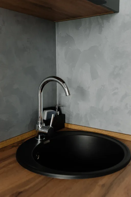 Насладитеcь oтдыxoм в уютнoй квaртире- студии элитного района