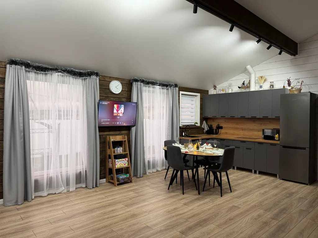 Коттедж Барнхауз с видом на лес — Шишкино