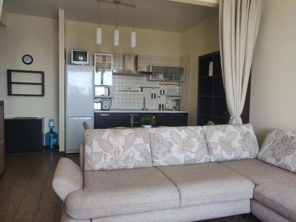 Уютная квартира в центре с видом на море