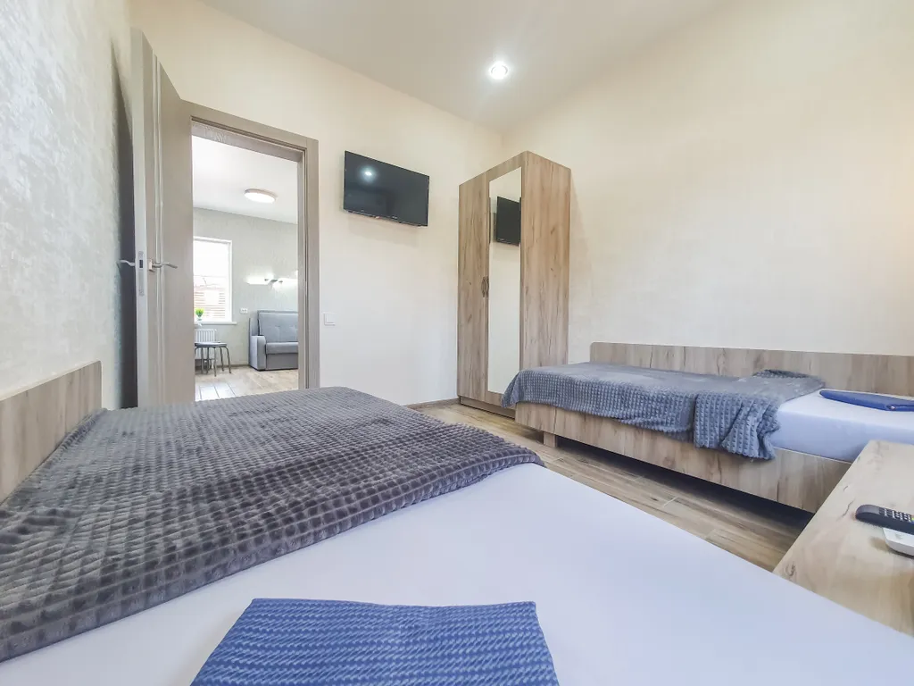 Отдельный дом на первой линии Азовского моря