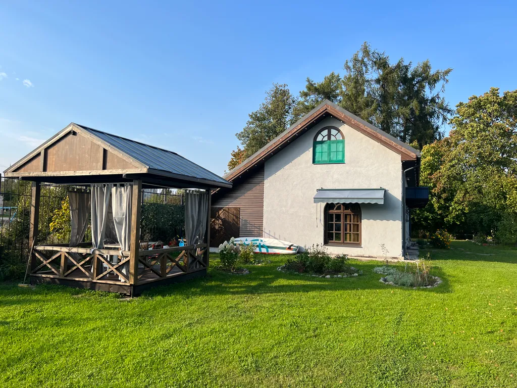 Апартамент с видом на озеро