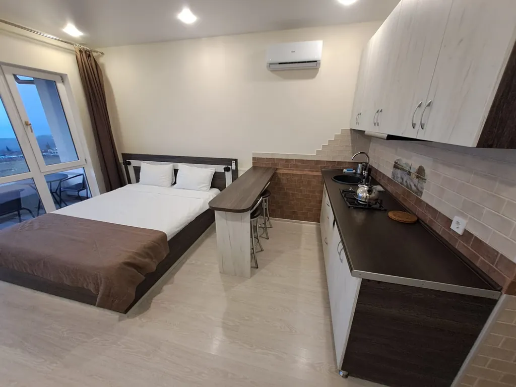 Квартира-студия № 5 для 2 взрослых с бассейном