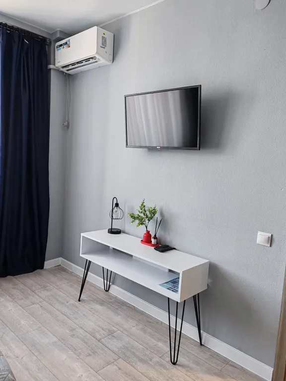 Уютная квартира в новом доме с кондиционером и бойлером