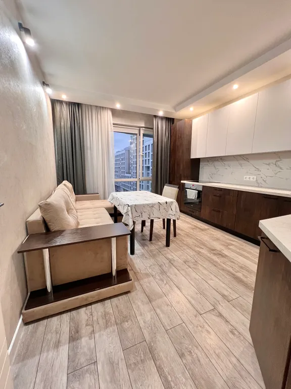 Стильная квартира с панорамными окнами