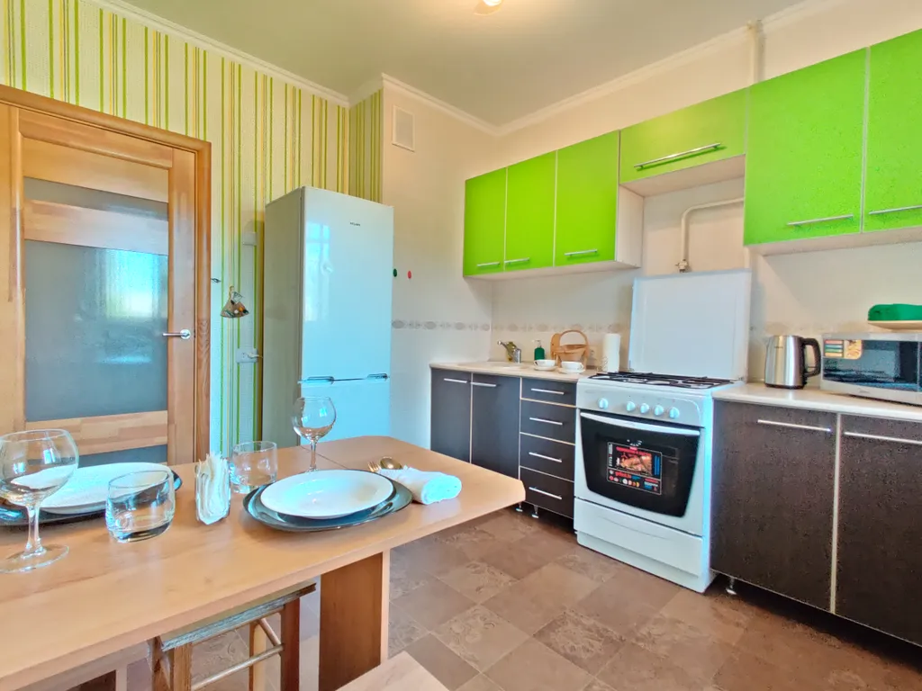 1-комнатная возле ТЦ Корона