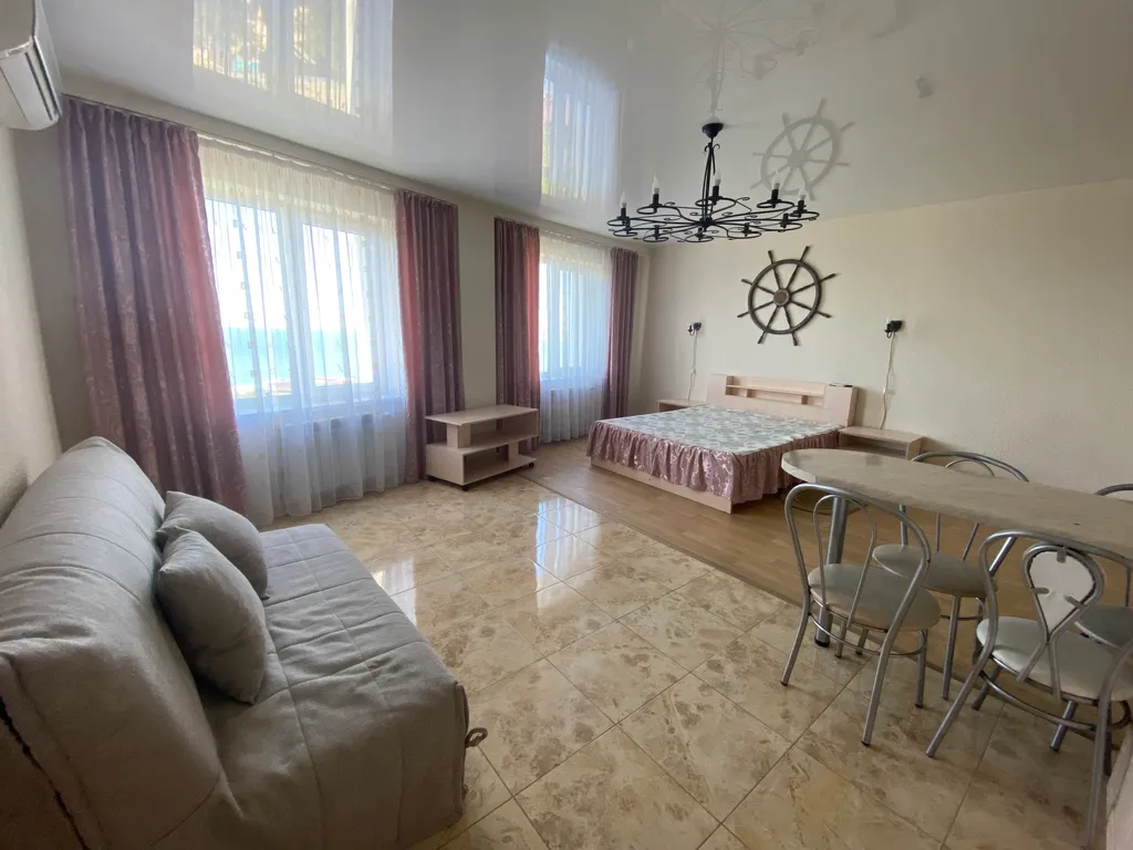 Квартира Квартира на первой береговой линии в центре города, с видом на море — Анапа