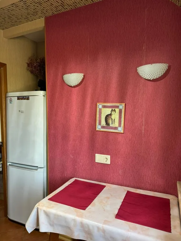 Квартира рядом с Форумом, Областная больница во дворе