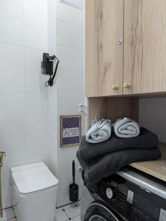 Студия с панорамным окном, видом на Северные закаты, Чумаровка 2 минуты