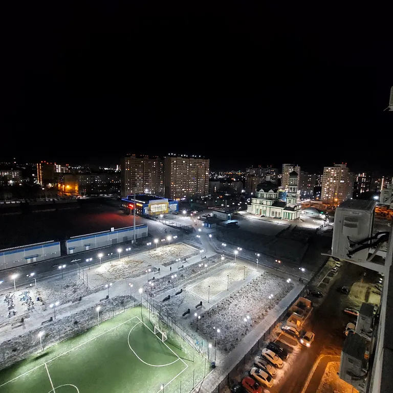 Уютная студия с шикарным видом из окна и с очень удобным месторасположением