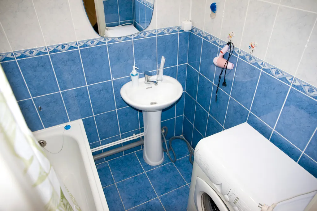 Просторная двухкомнатная с большой кухней у ДК Металлургов