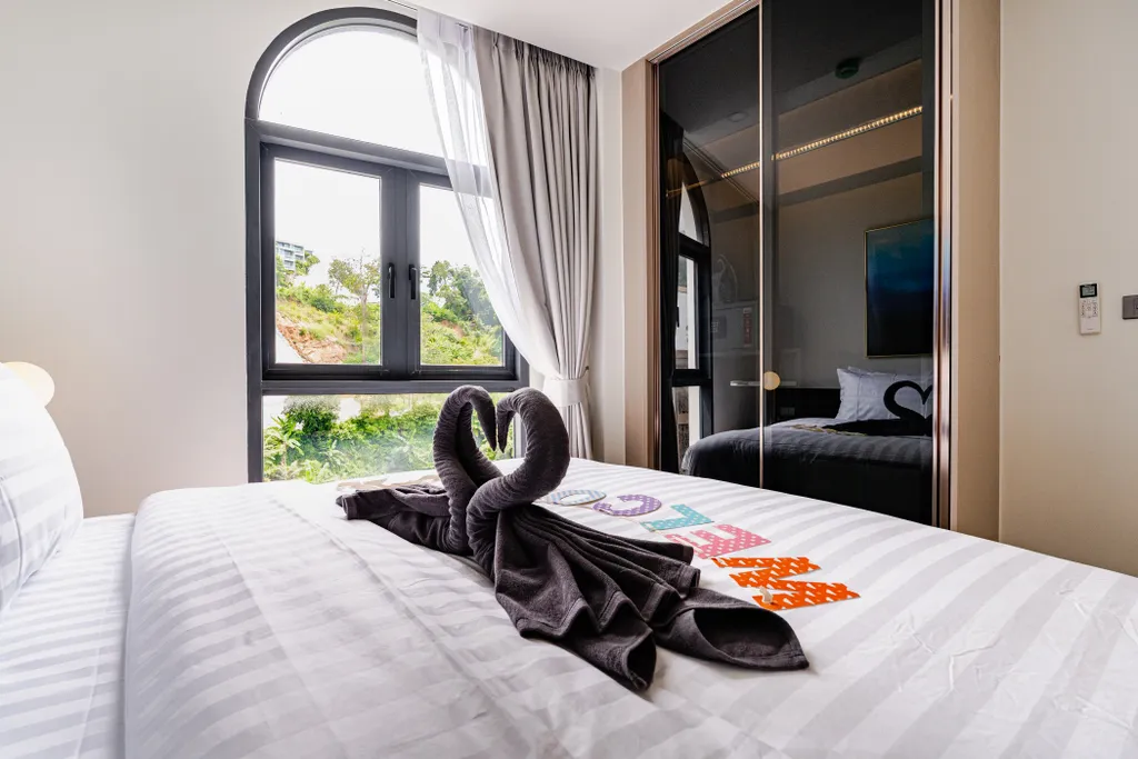 Новые апартаменты с видом на море у пляжа Карон