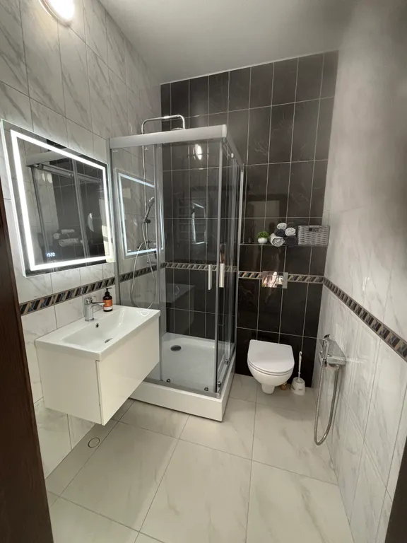 Уютная квартира-студия в центре города на озере Тихое