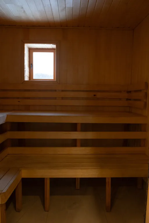 Большой дом с видом на озеро, 3 спальнями, сауной и настольным футболом