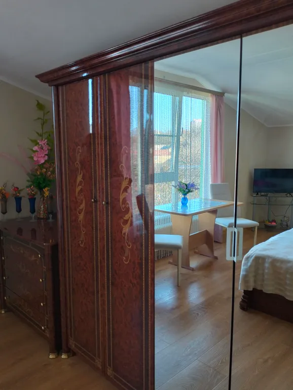 Уютный дом с цветами, видом на горы, мангалом