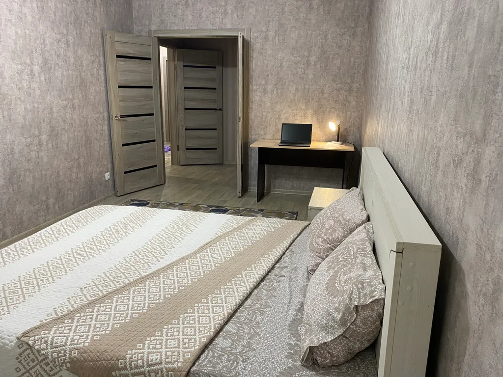 Квартира Квартира Уютная большая двухкомнатная Центральный район Кардиоцентр Планета — Красноярск