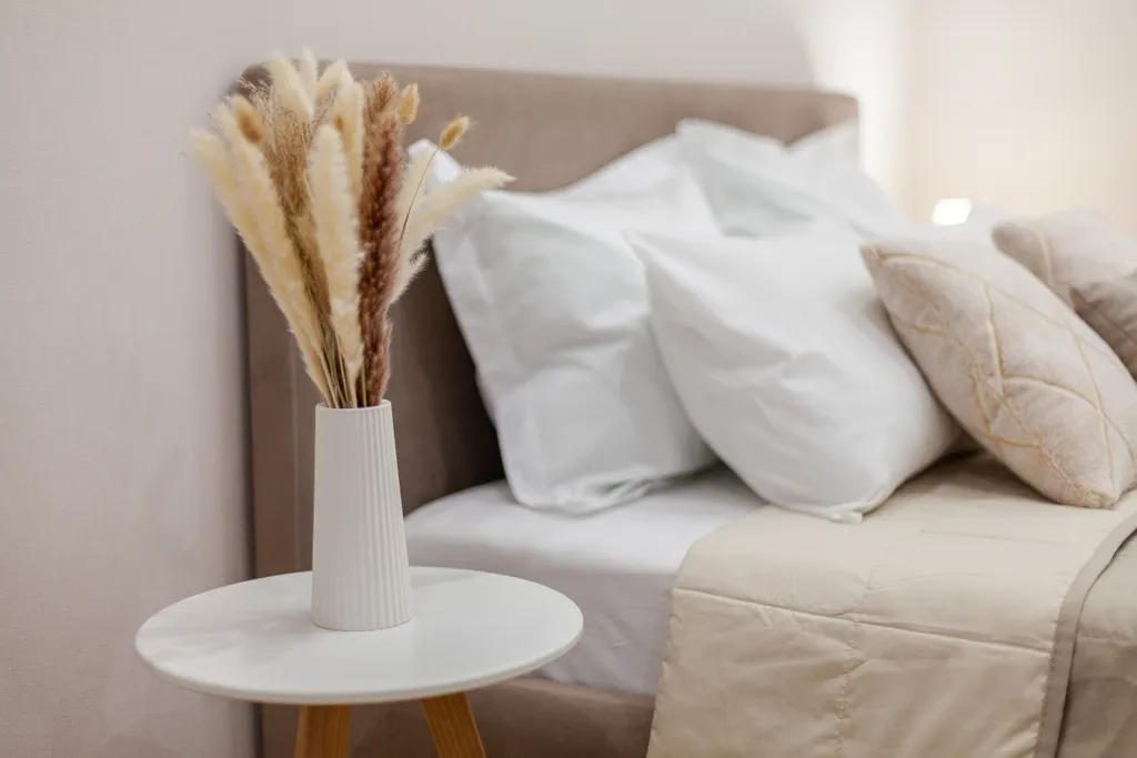 У набережной