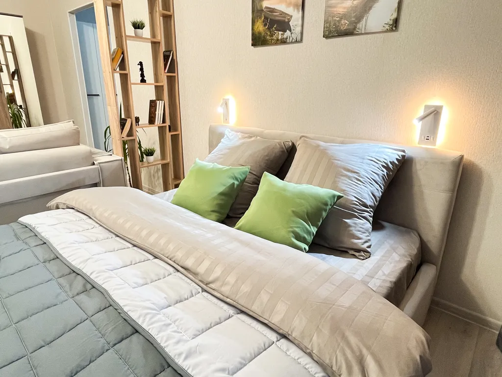 Квартира со свежим ремонтом и мебелью — аренда посуточно в Астрахань