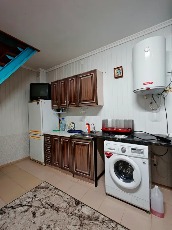 Коттедж Уютный двухэтажный дом на берегу Ейского лимана — Ейск