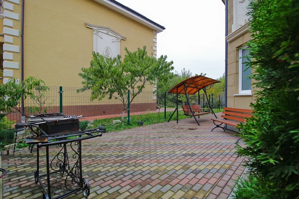 Квартира Уютная квартира в красивом доме с видом на старинный парк Макса Ашман — Калининград