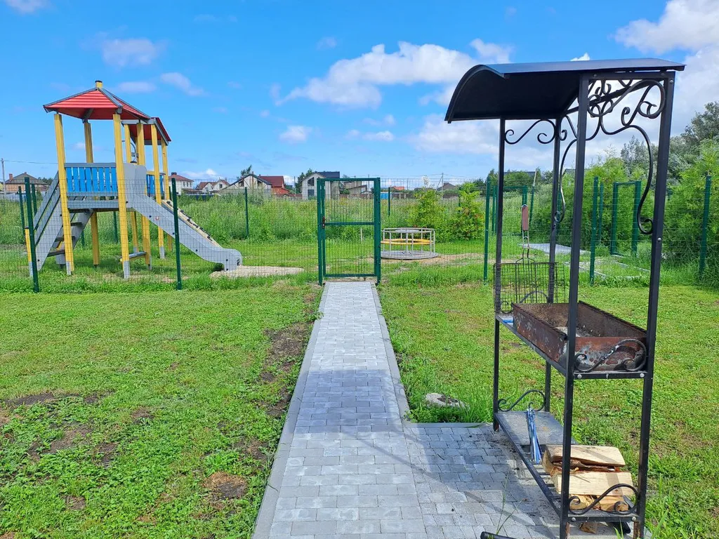 Новый дом у моря, с детский площадкой, мангалом и баней