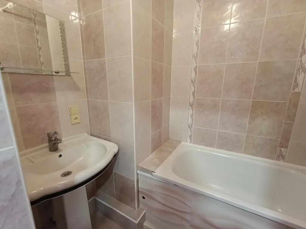 Целый этаж в доме из 4 комнат