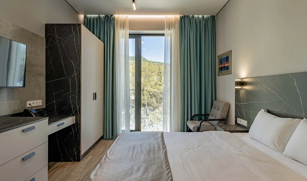 Комфорт Пик с видом на горы