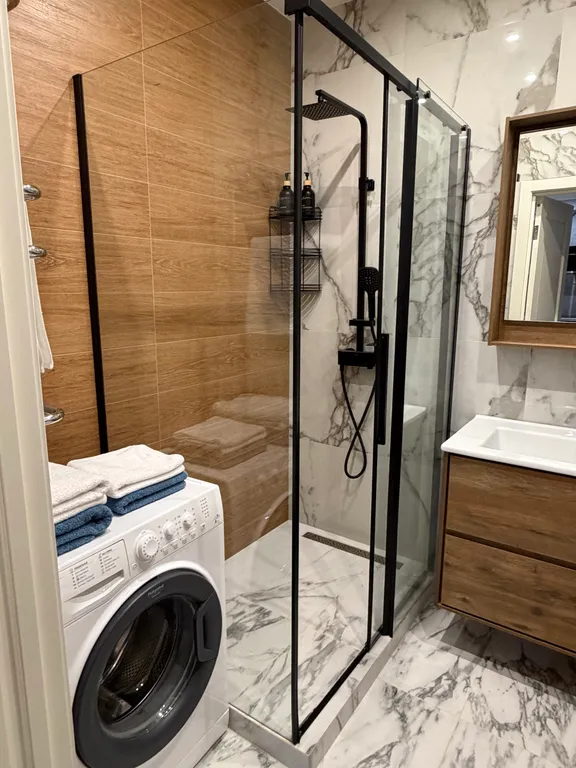 1-комнатная квартира с дизайнерским ремонтом