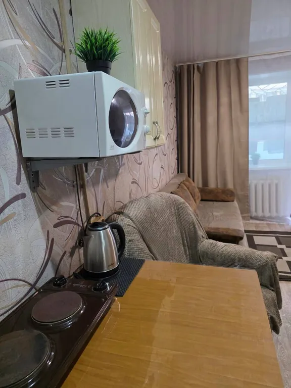 Комната-студия с балконом