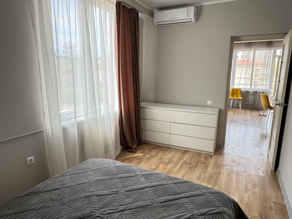 Просторная квартира с балконом