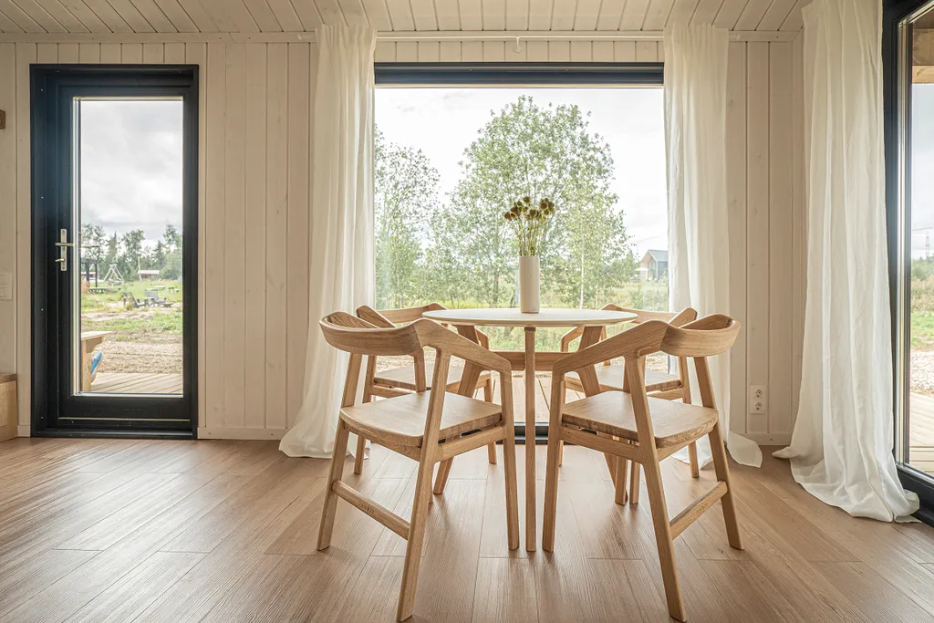 Светлый , гостеприимный гостевой дом Barn Petya