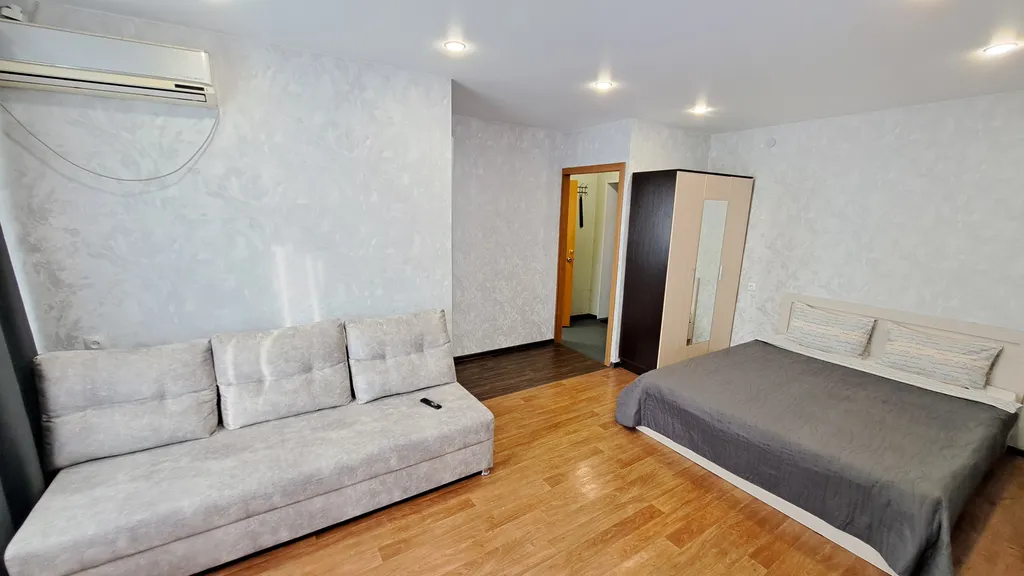 Уютная двухкомнатная квартира Ленина 95 — аренда посуточно в Волжский