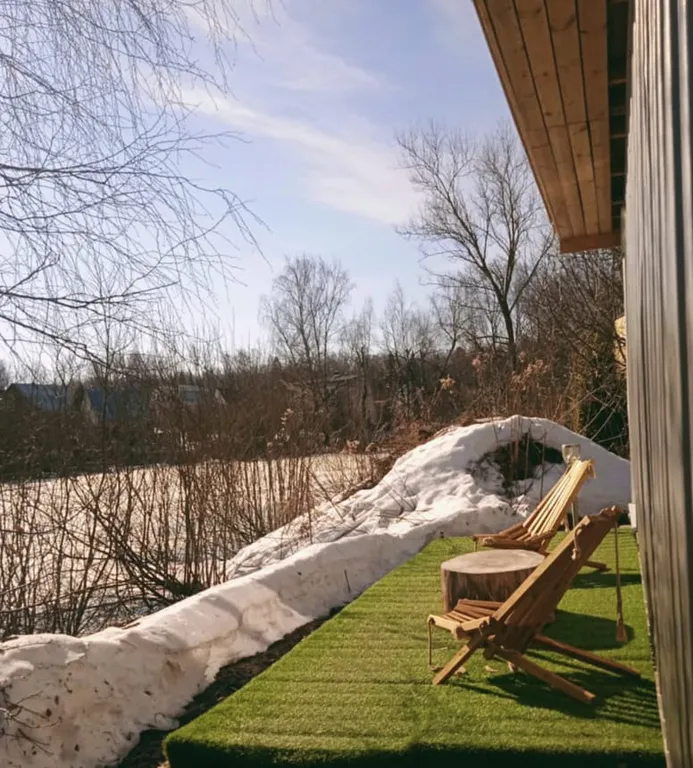 Чудо-дача, дом Капитан на берегу пруда