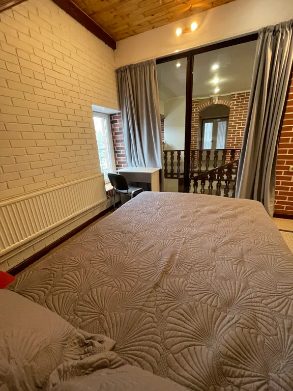 Номер на троих, а/порт внуково 15 минут, с ванной и гаражом