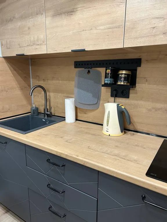 Стильная квартира с видом на лес