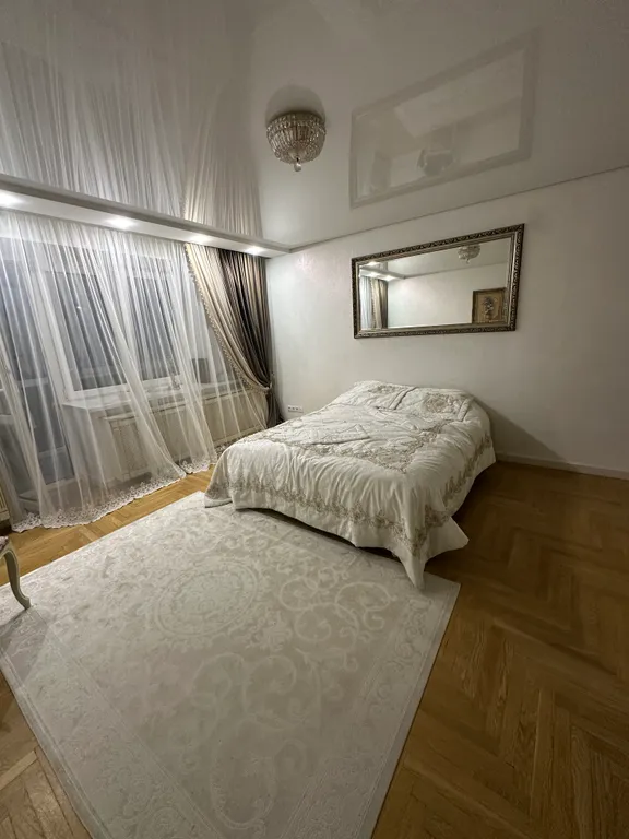 3-комнатная уютная квартира в центре Минска с видом на Стеллу — аренда посуточно в Минск